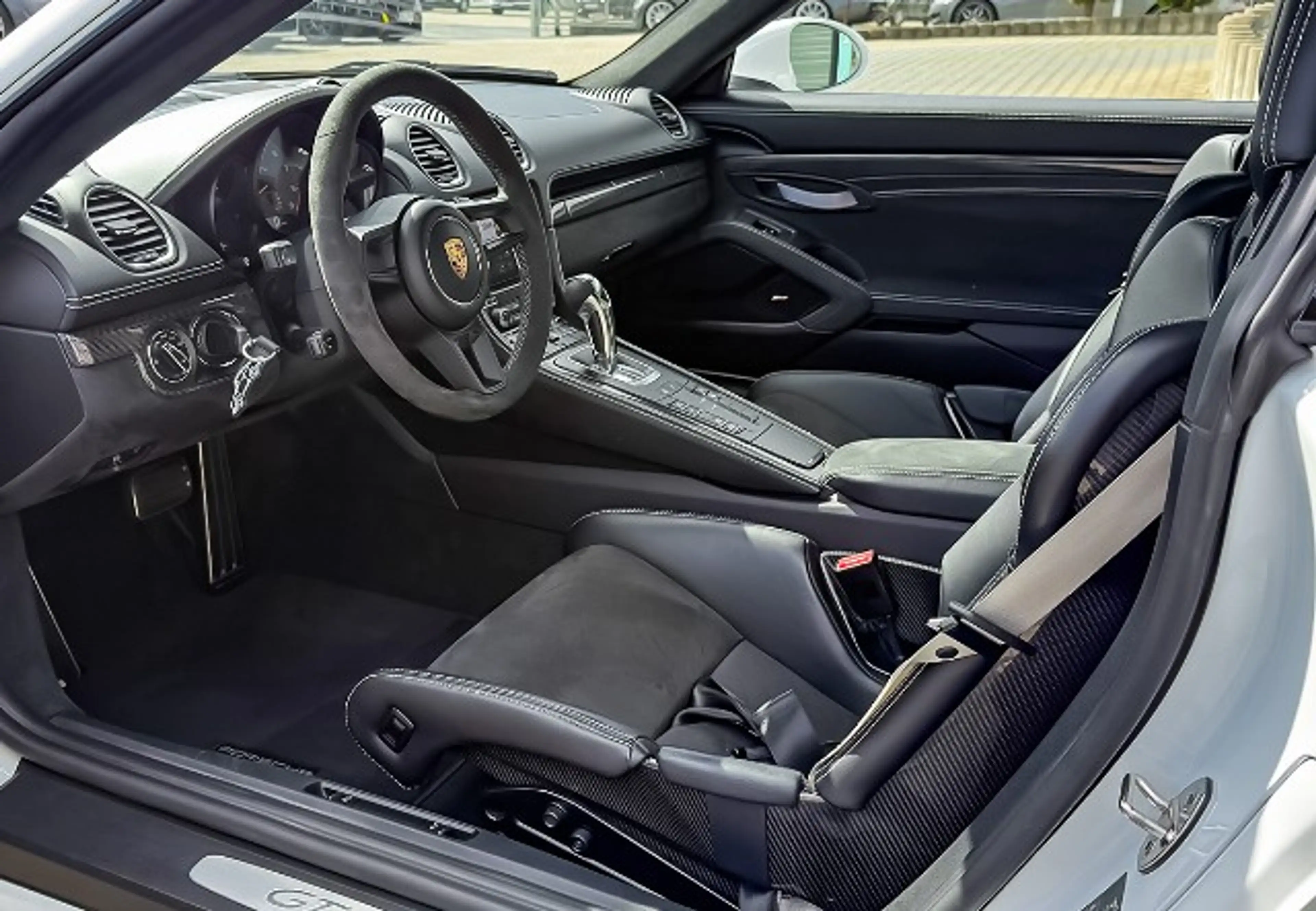 Porsche Cayman GT4 Clubsport PDK Carbon Manthey LED — photo 12