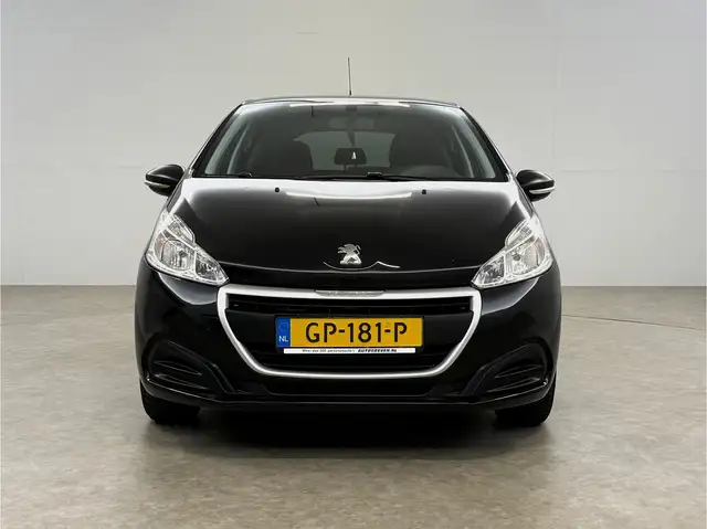 Peugeot 208 view 7