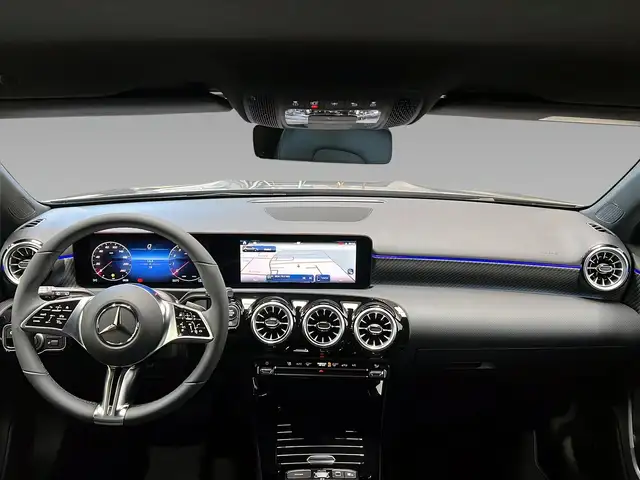 Mercedes-Benz A view 10