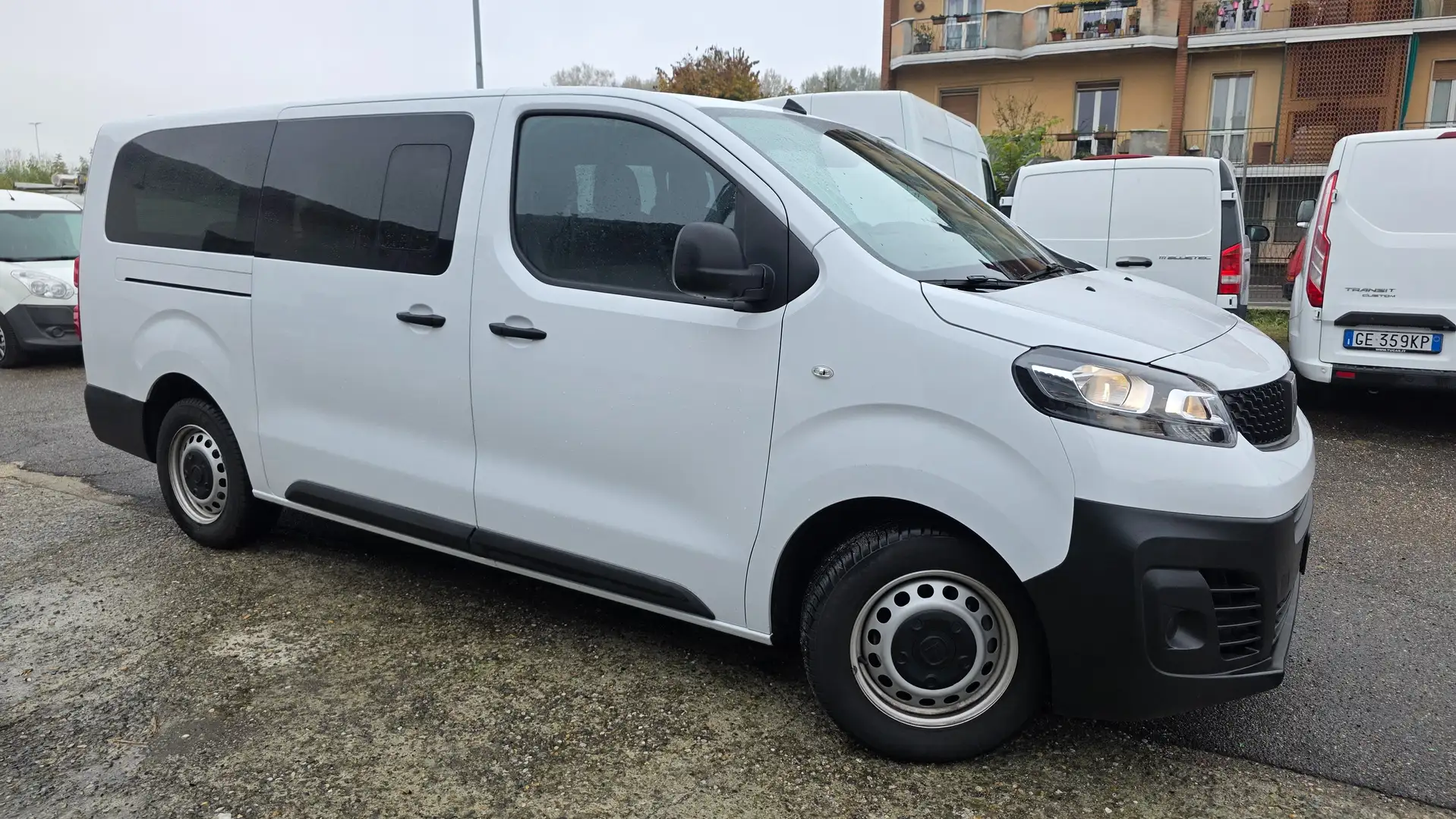 Fiat Scudo 1.5 BlueHDi 100 CV PL-TN 9posti accesso disabili Blanco - 1