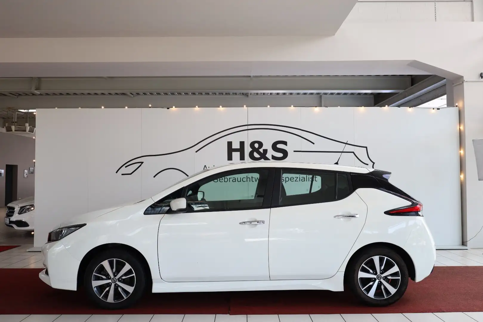 Nissan Leaf *KAMERA* 1.Hand Navigation / E -Panel / 2 Zonen Kl Weiß - 2
