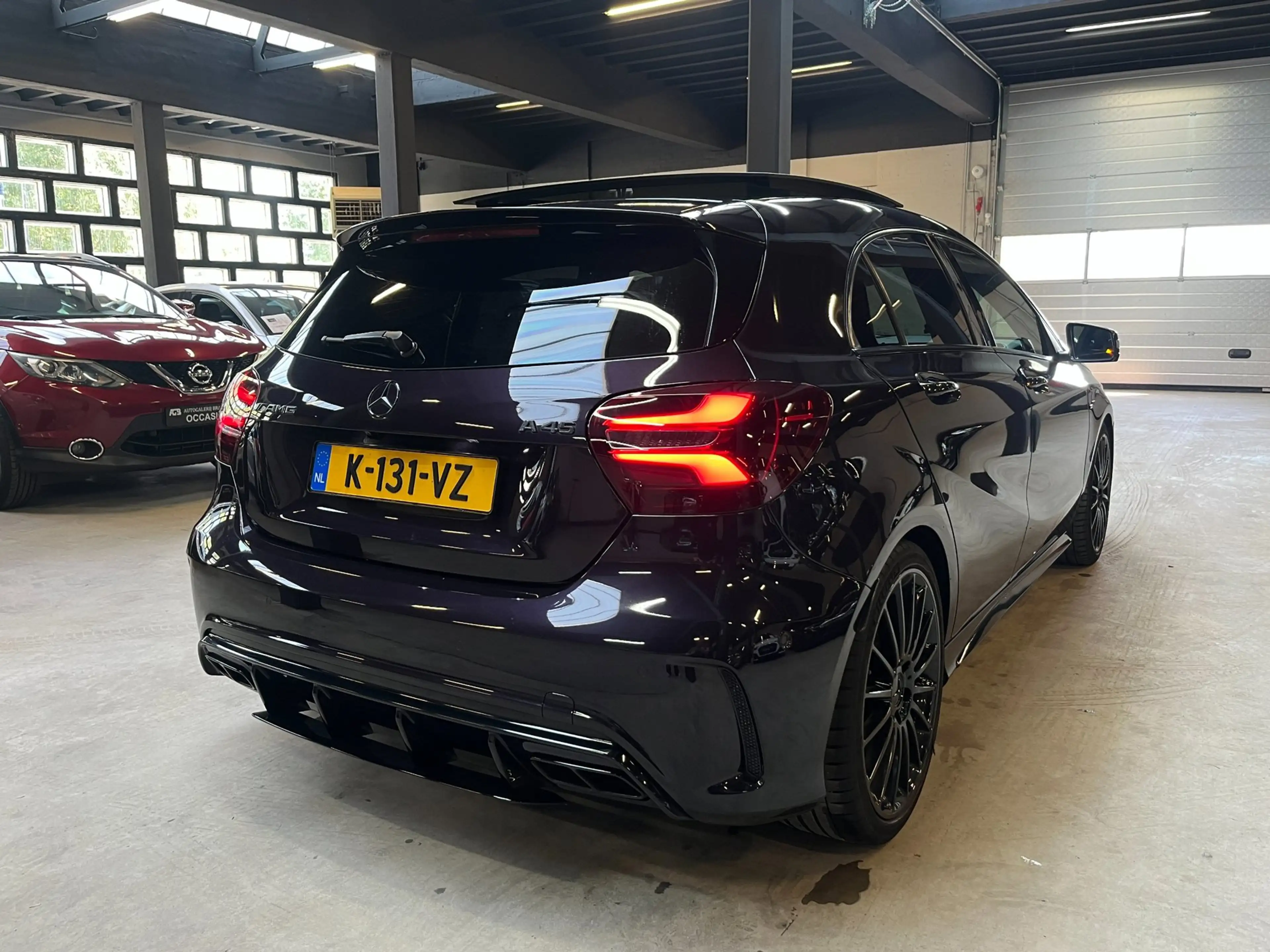 Mercedes-Benz A 45 AMG 4MATIC Pano/Carplay/MemoryStoelen/381PK — photo 6