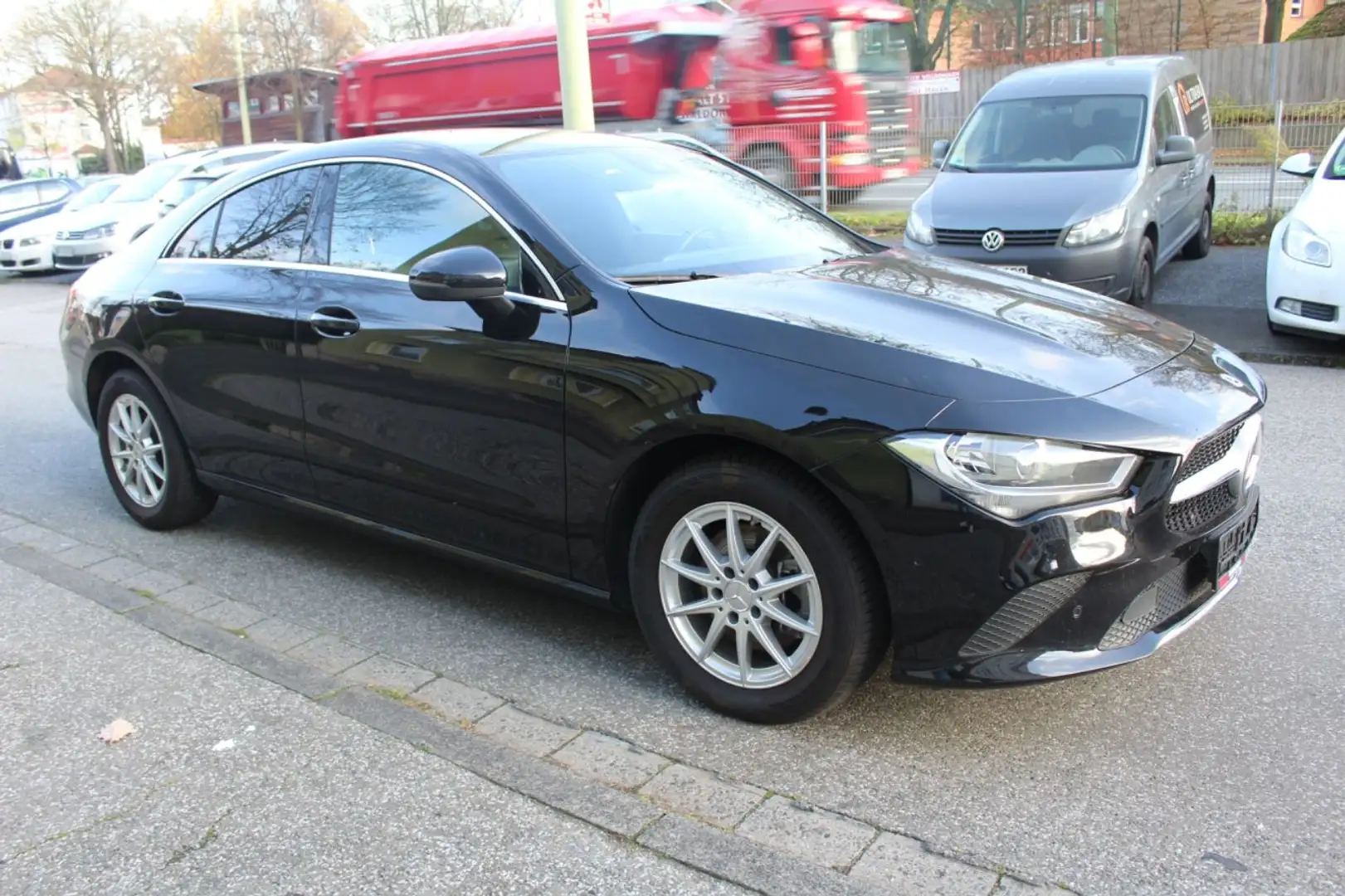Mercedes-Benz CLA 200 d Noir - 2