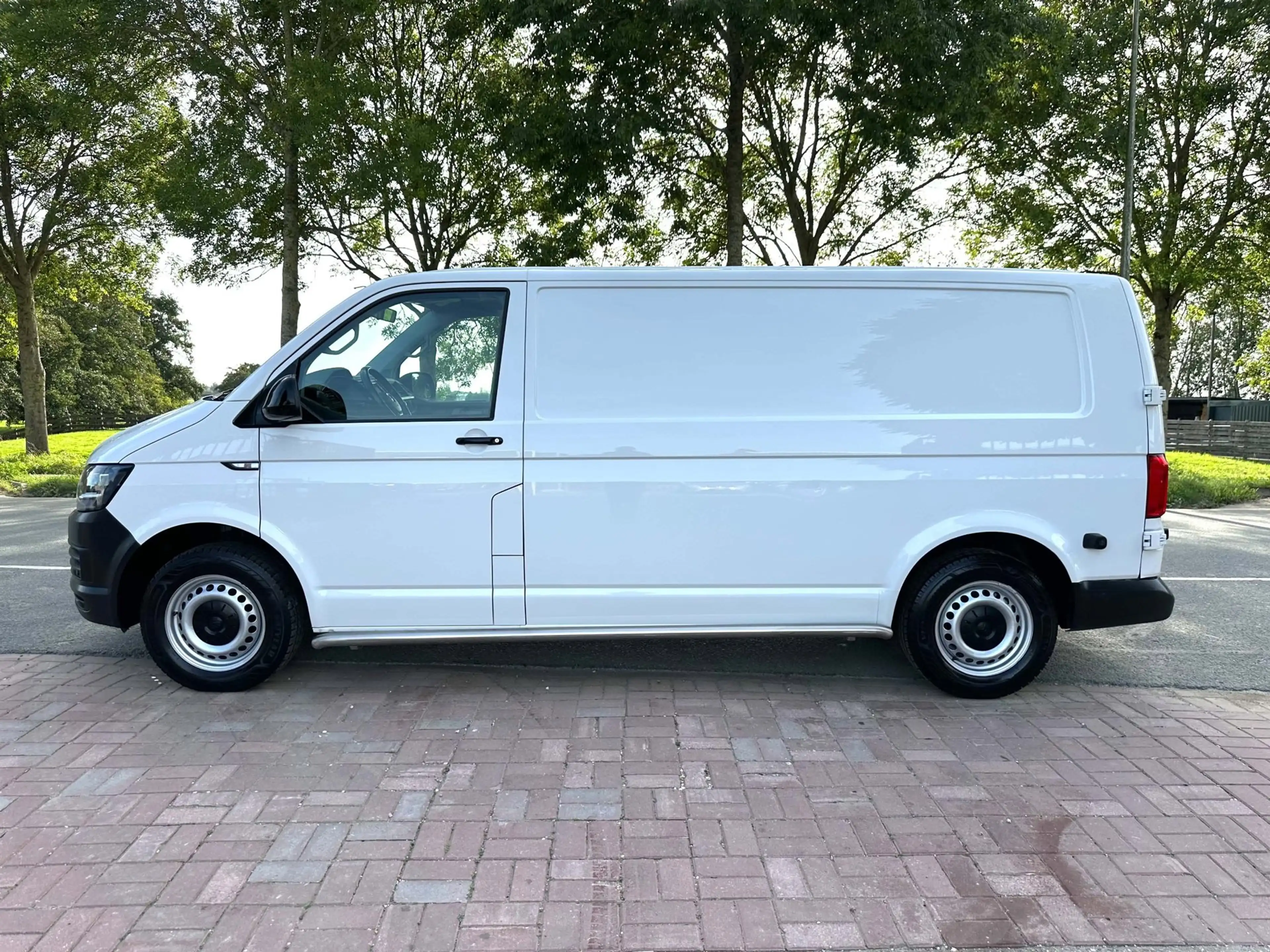 Volkswagen Transporter 2.0 TDI L2H1 Highline AUTOMAAT MARGE — photo 4
