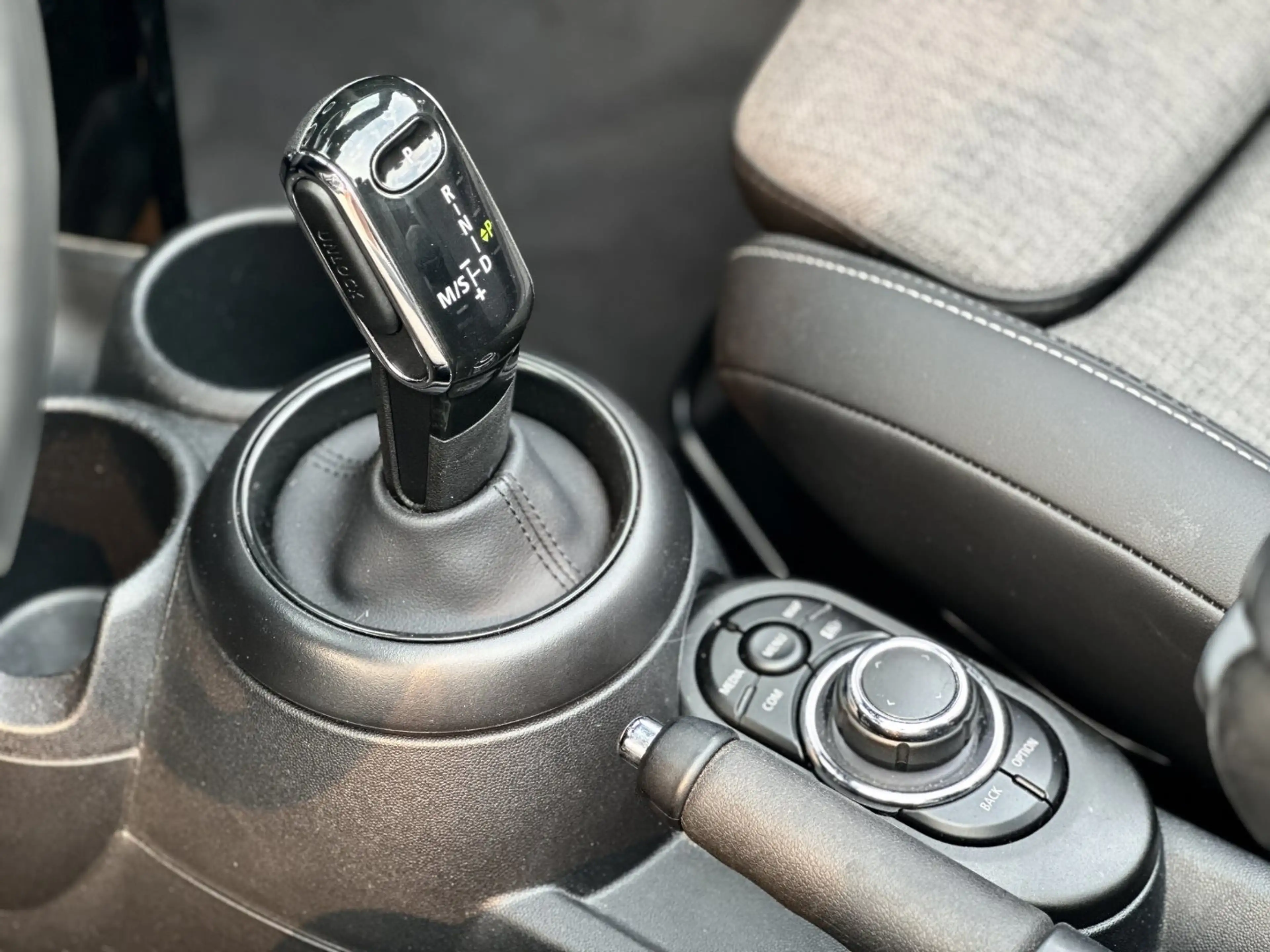 MINI Cooper Cabrio Cooper Cabrio DAB LED Komfortzg. Tempomat Shz — photo 12