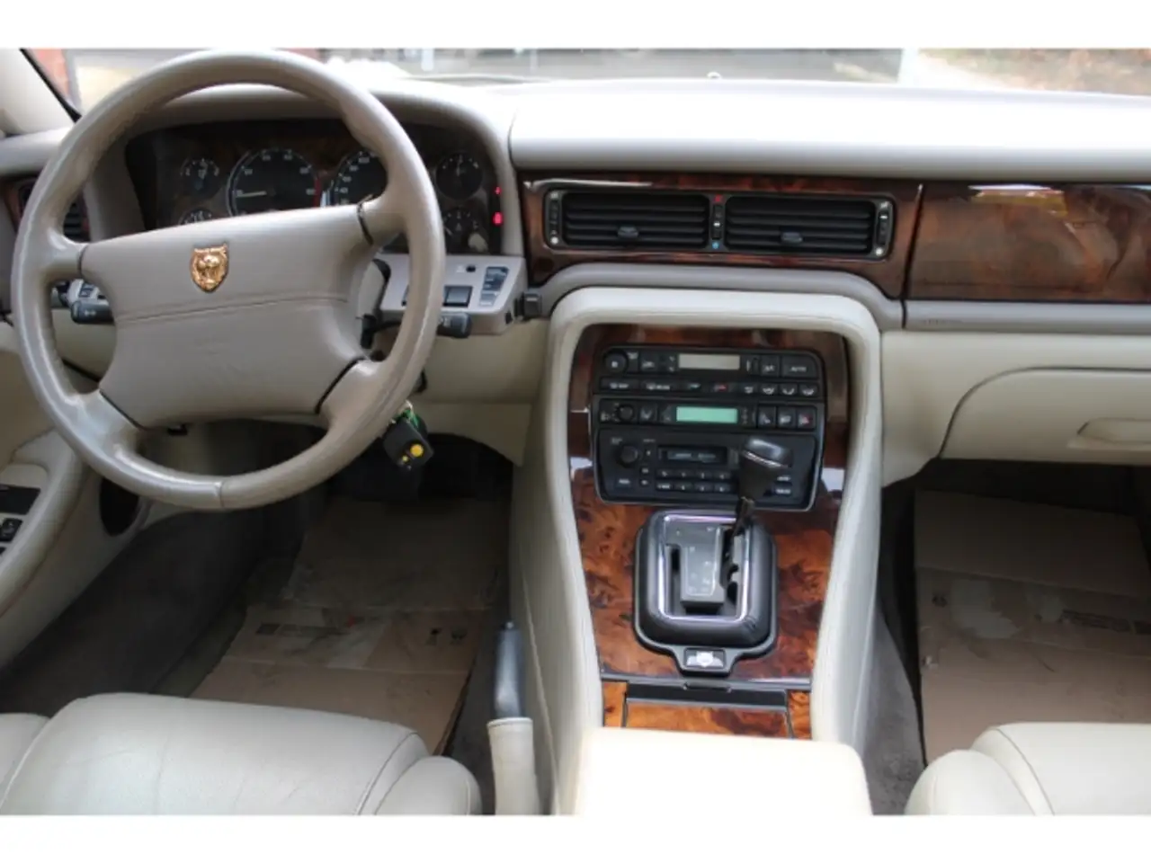 Jaguar XJ 3,2 AHK guter Zustand 2. Hand TÜV neu, foto 11