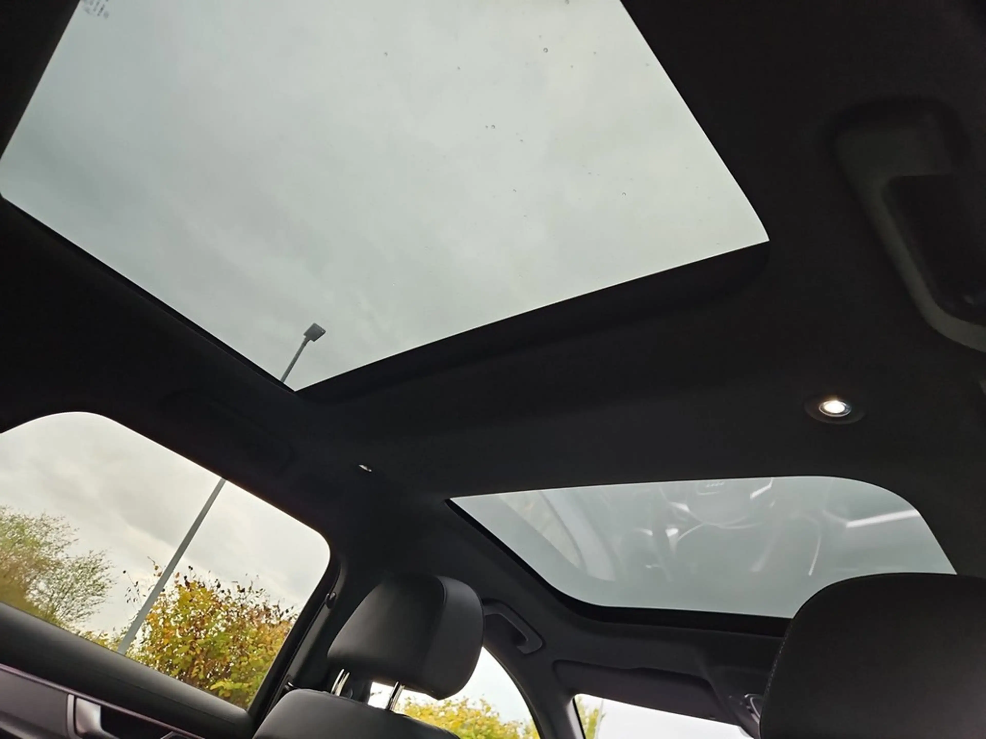 Audi A6 Avant sport 55 TFSI e quattro S tronic *Pano* — photo 15