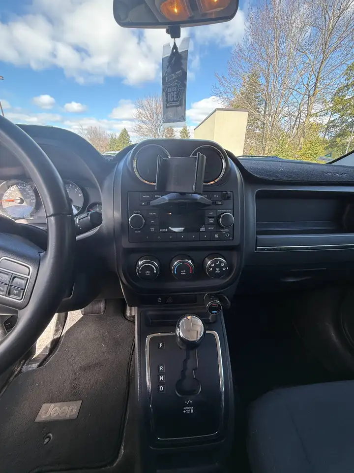 Jeep Patriot снимка Jeep Patriot