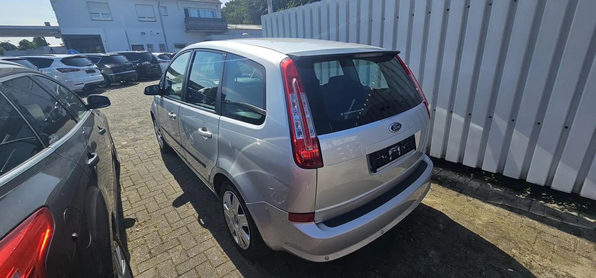 Ford C-Max 1.6 Style Sicht-Paket Klima 74 kW (101 PS), Schalt Silber - 2