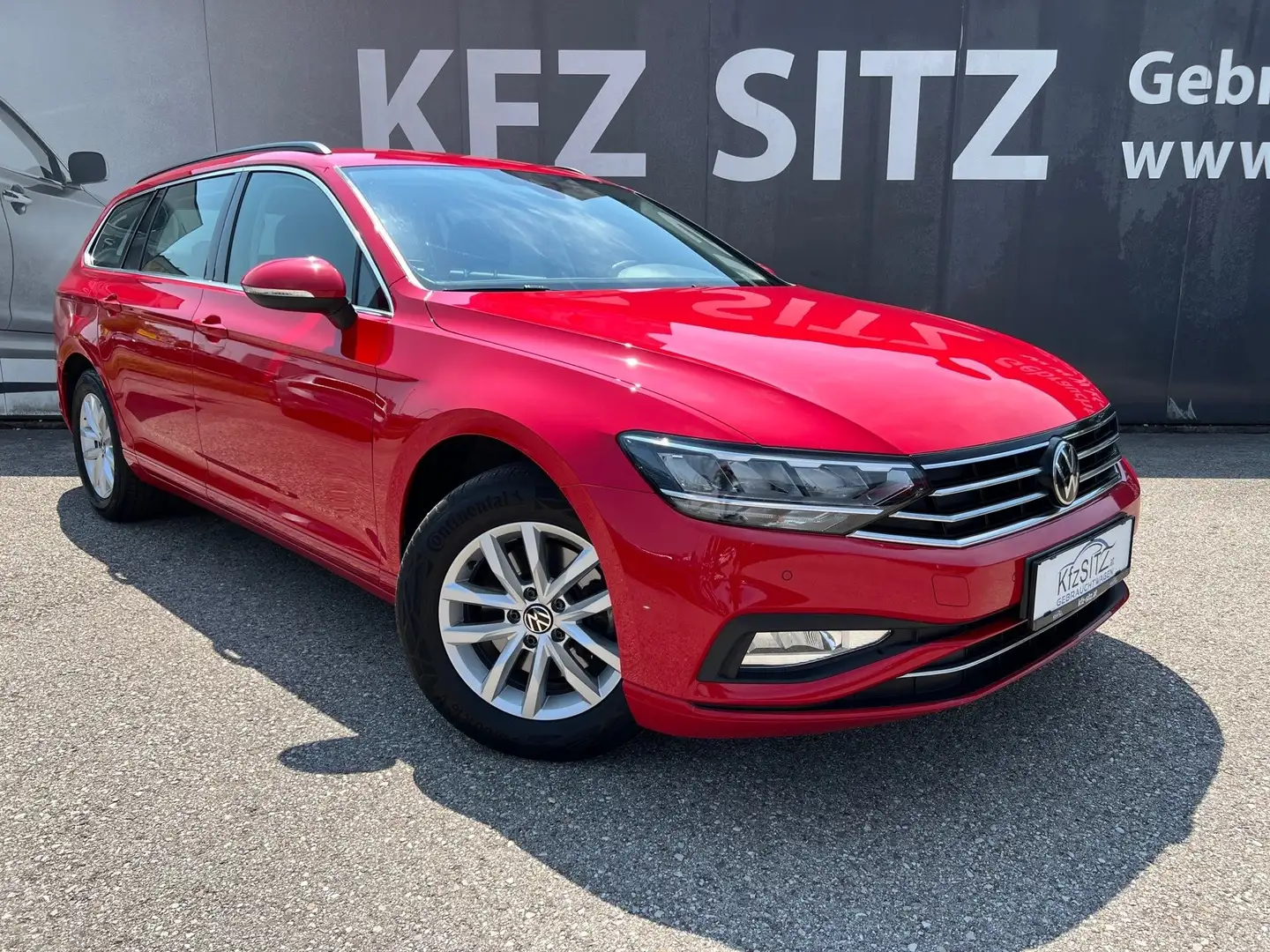 Volkswagen Passat Business 2,0 TDI DSG | AHK* VIRTUAL Rot - 1