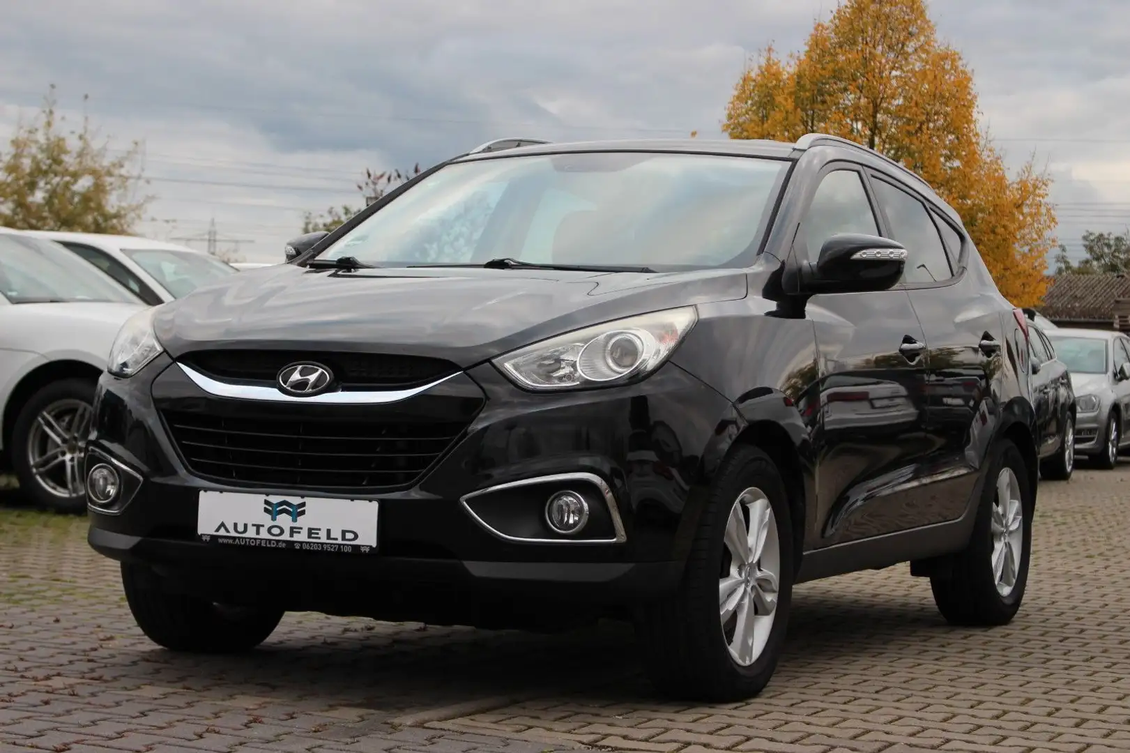 Hyundai iX35 2.0CRDI 4WD/VOLLSHEFT/NAVI/SHZ/KLIMA/BT/ Noir - 1