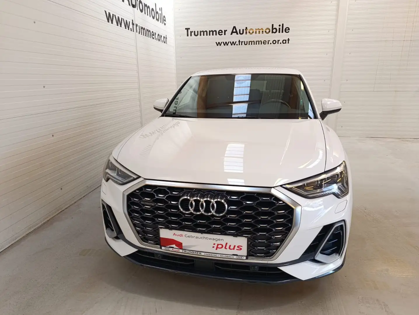 Audi Q3 40 TDI quattro S line ext. Weiß - 2