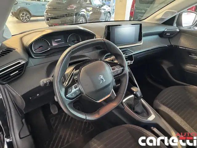 Peugeot 208 view 15