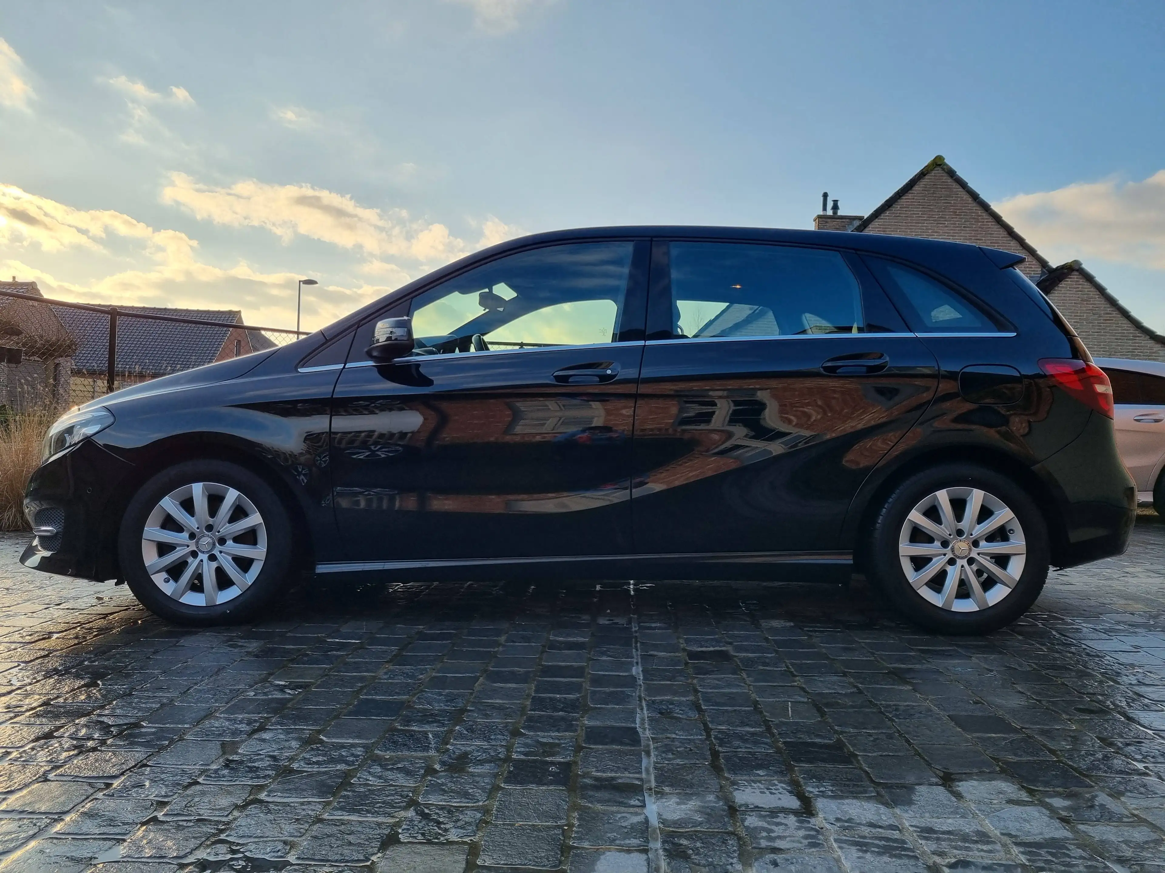 Mercedes-Benz B 180 Urban/Progressive — photo 5