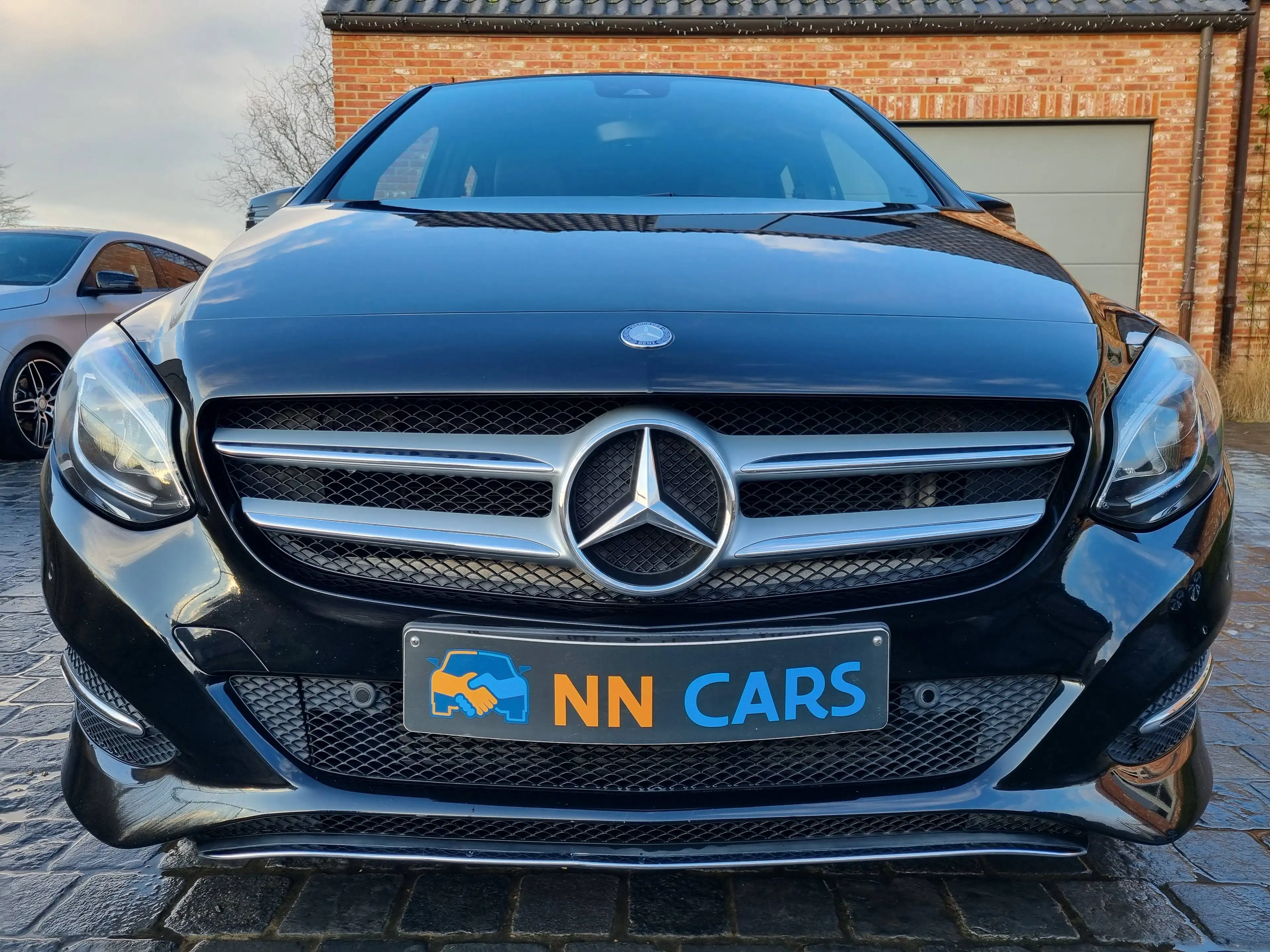 Mercedes-Benz B 180 Urban/Progressive — photo 3