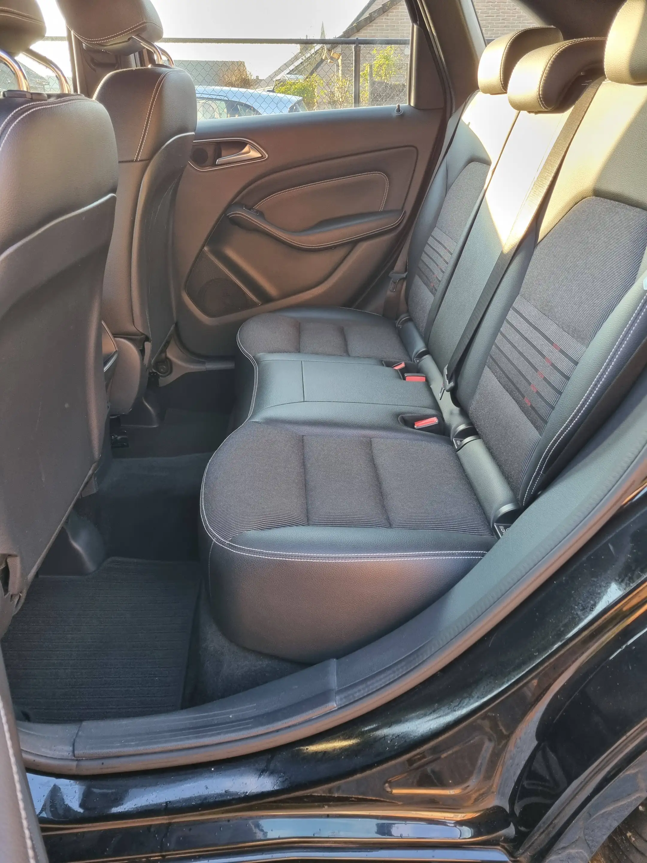 Mercedes-Benz B 180 Urban/Progressive — photo 15