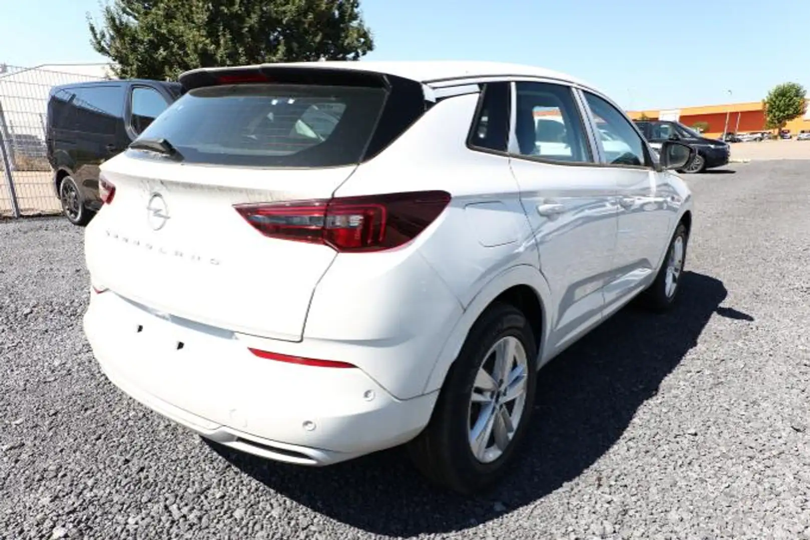 Opel Grandland 1.2 s&s 130cv Weiß - 2