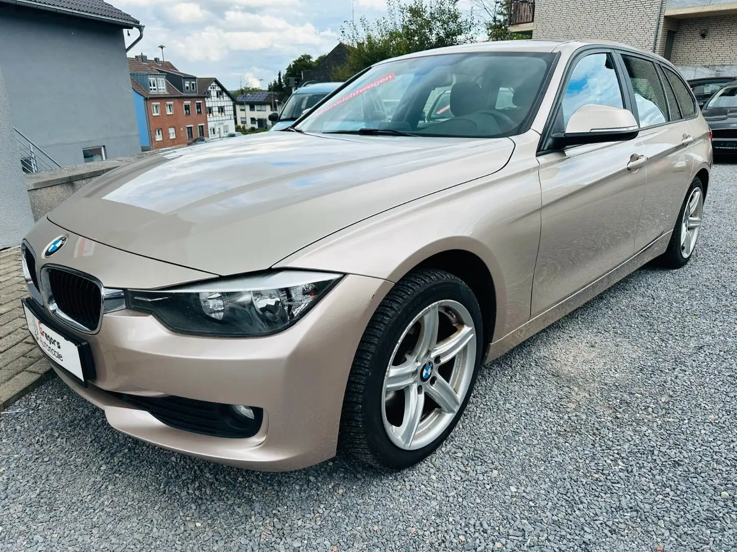 BMW 320 Baureihe 3 Touring 320d Oro - 2