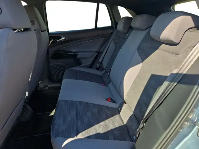 Volkswagen ID.4 view 10
