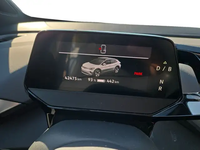 Volkswagen ID.4 view 9