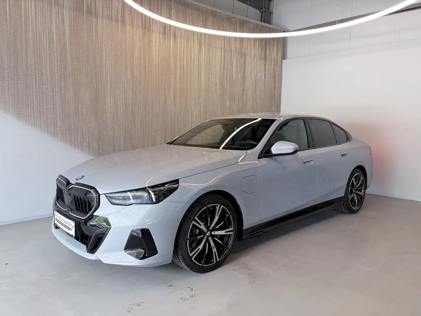 BMW 530 e xDrive Grau - 1