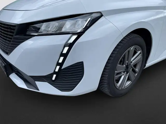 Peugeot 308 SW view 9