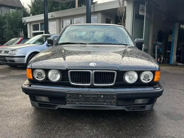 BMW 740 7er 740i V8