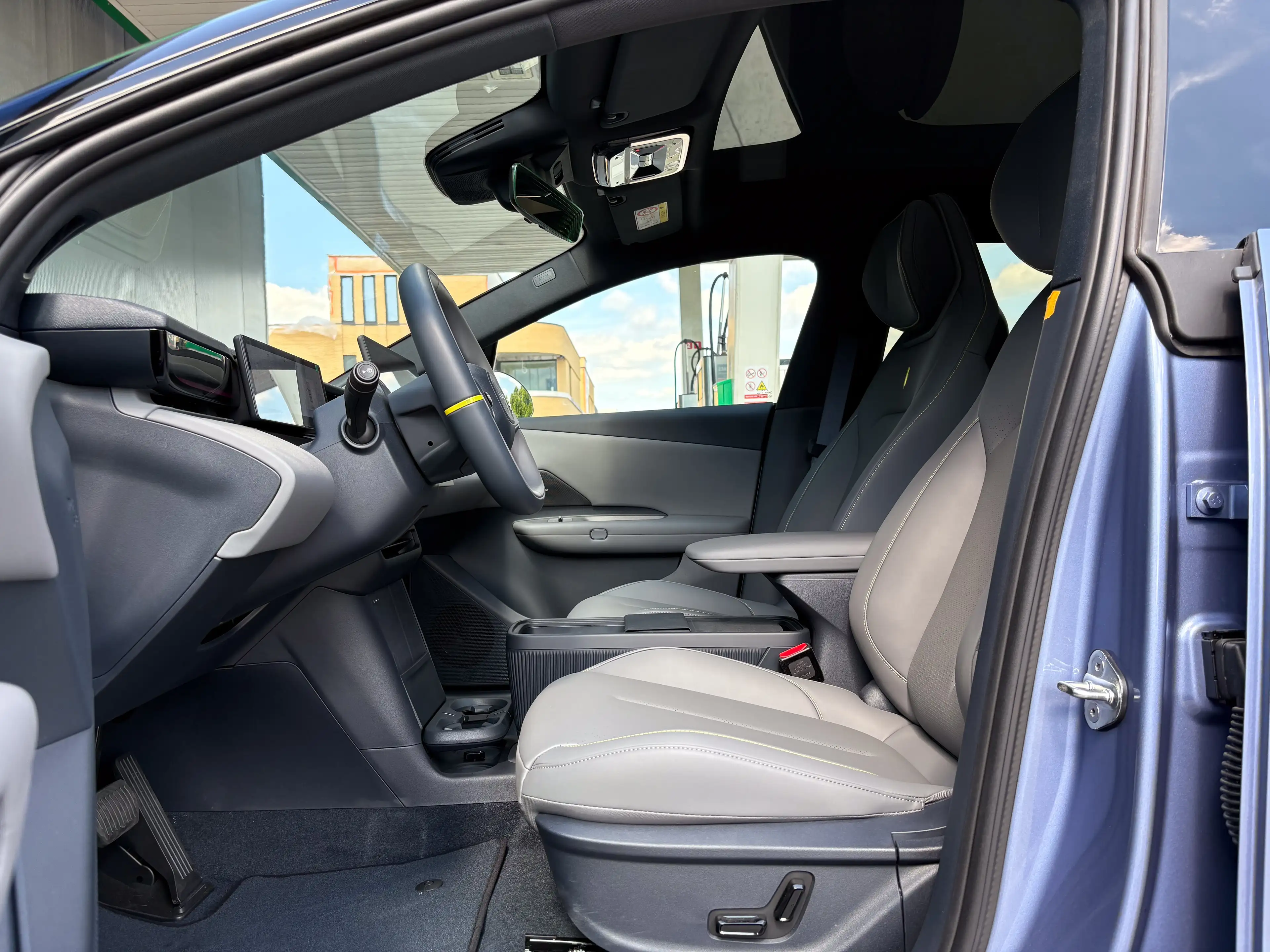 Lynk & Co 02 66kWh MORE - 360° | Harman | Leder | Pano — photo 10