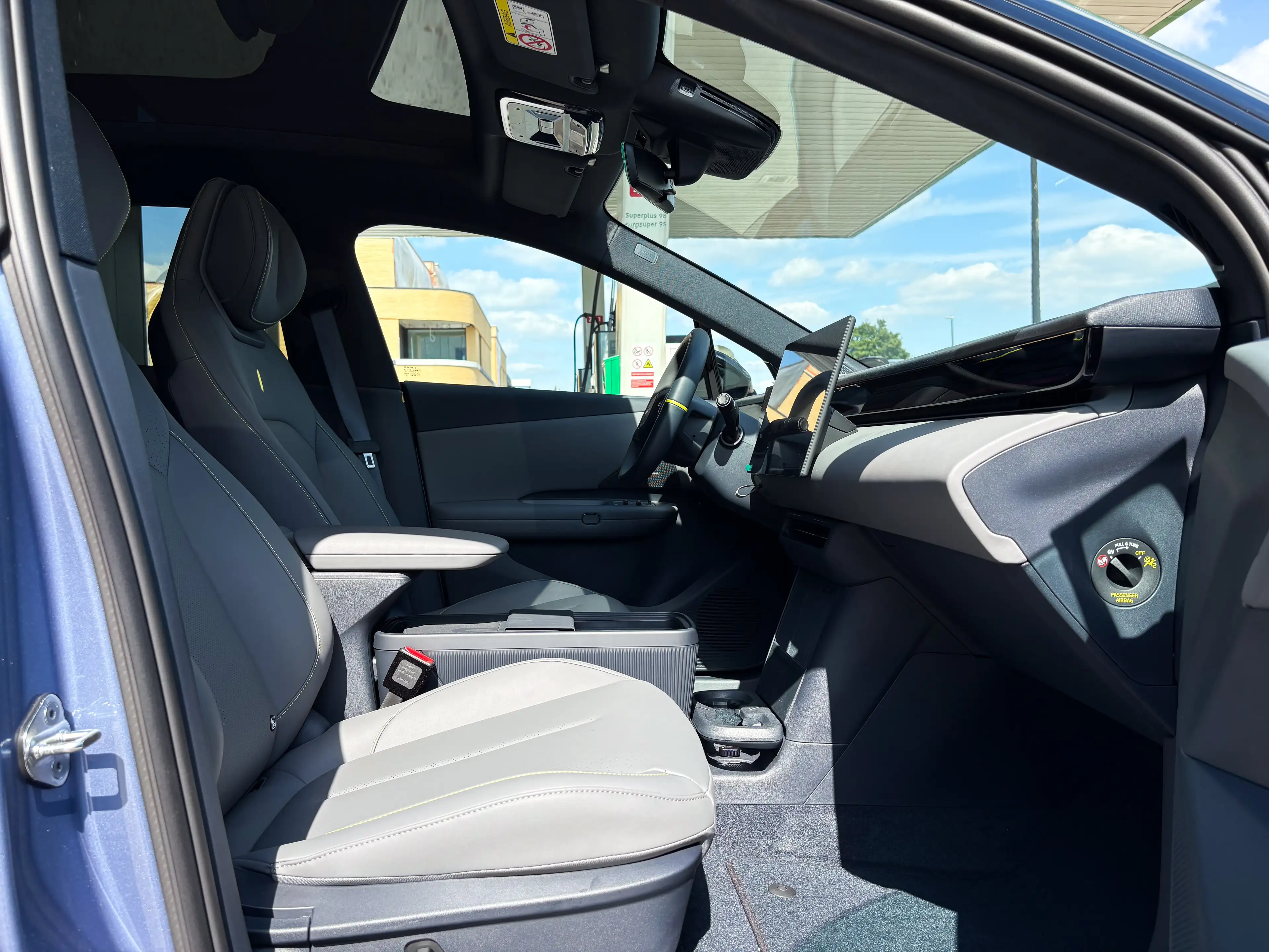 Lynk & Co 02 66kWh MORE - 360° | Harman | Leder | Pano — photo 12