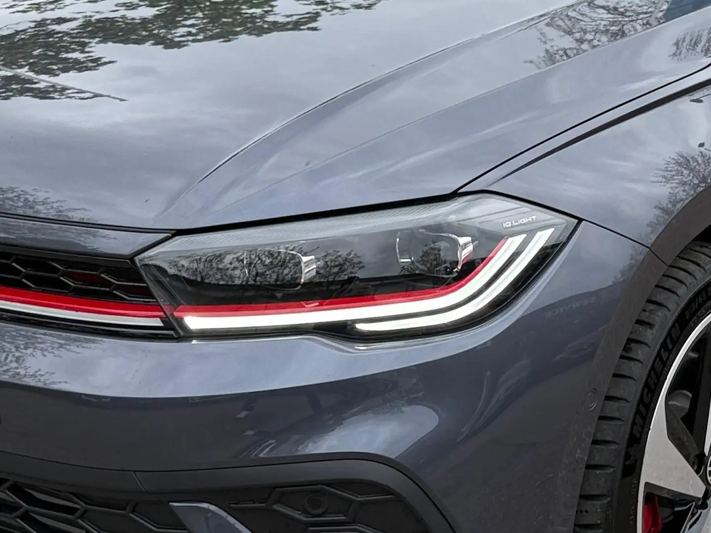 Volkswagen Polo GTI 2.0 TSI DSG ACC LED SHZ PDC Grau - 2