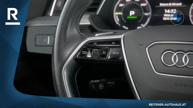 Audi e-tron view 18