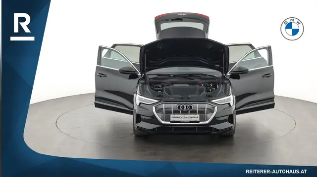 Audi e-tron view 8