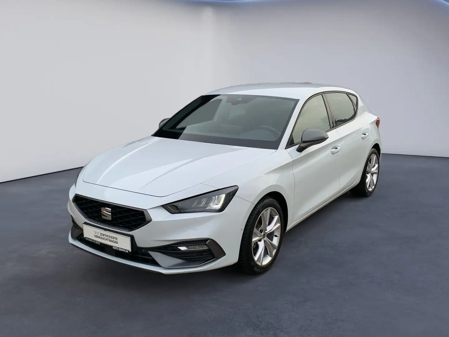 SEAT Leon 1.5 eTSI FR NAVI+RFK+ACC Weiß - 1