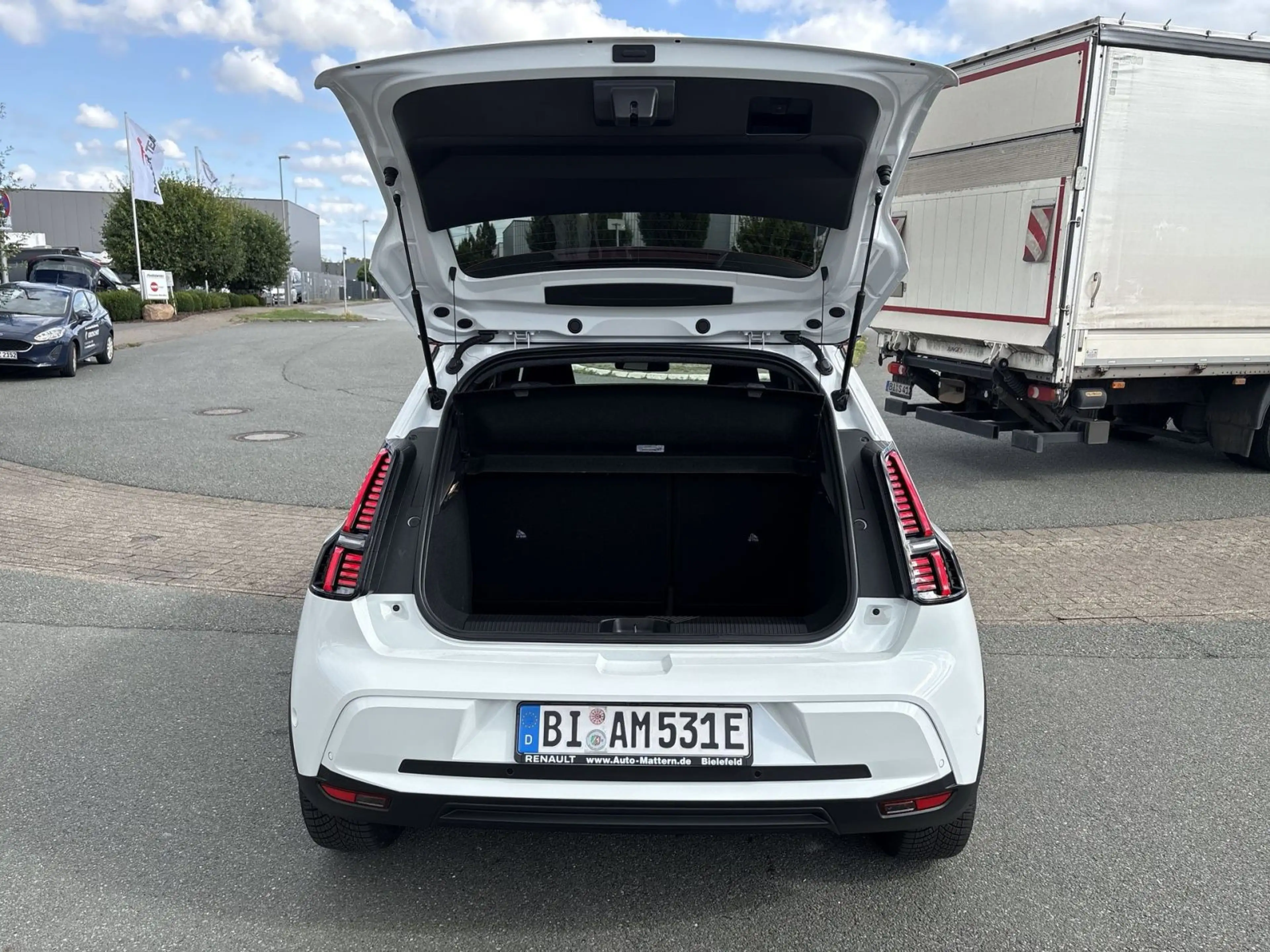 Renault R 5 R5 Techno 150 Comfort Range — photo 10