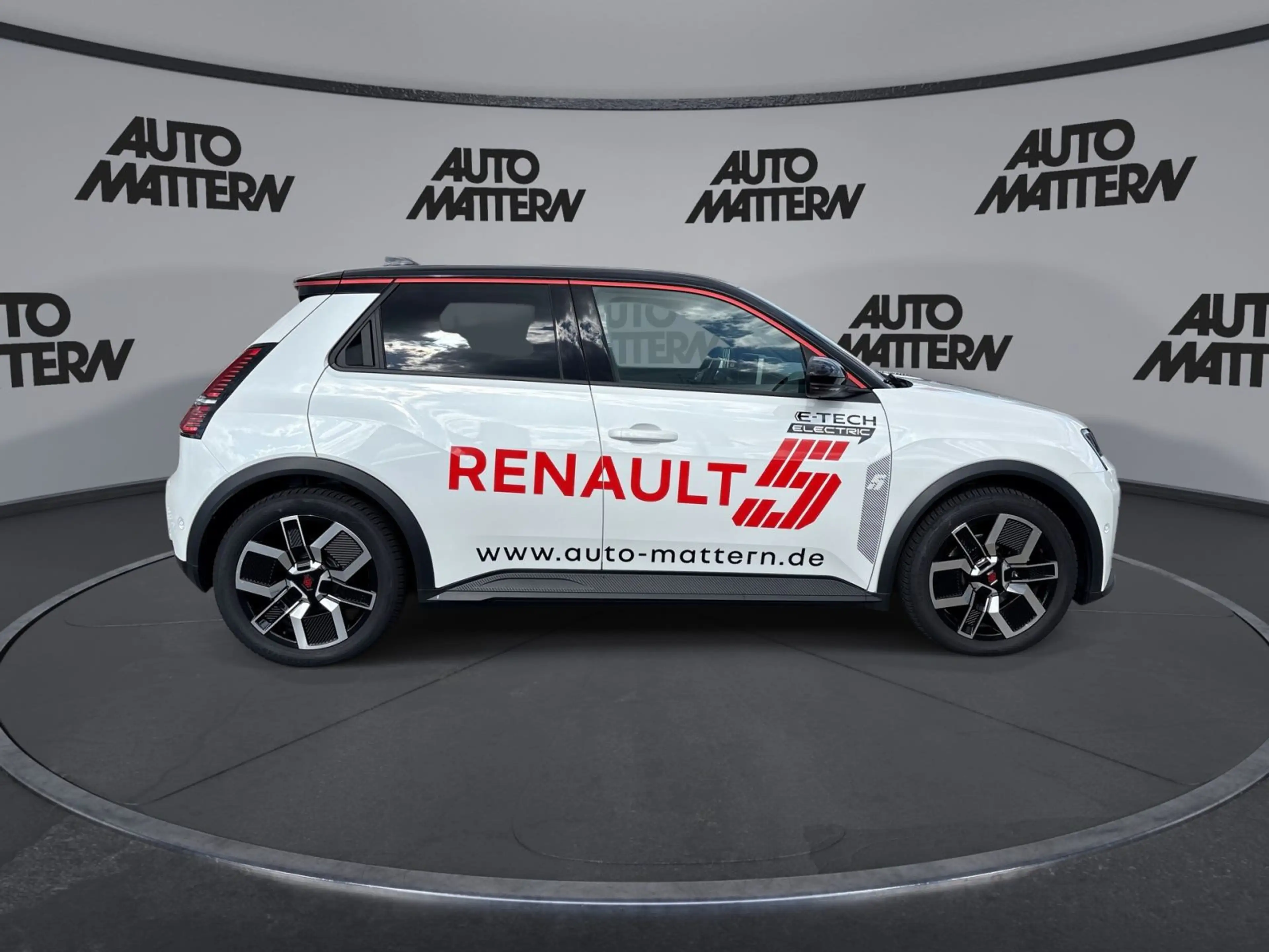 Renault R 5 R5 Techno 150 Comfort Range — photo 9