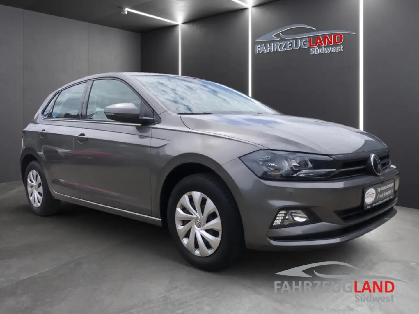 Volkswagen Polo VI Comfortline 1.0 TSI SHZ Klima PDC vo.+hi. Bluet Grau - 2