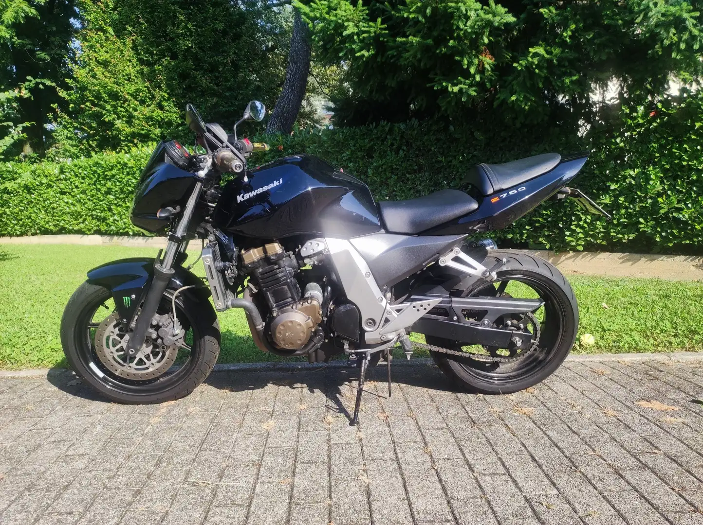 Kawasaki Z 750 Nero - 1