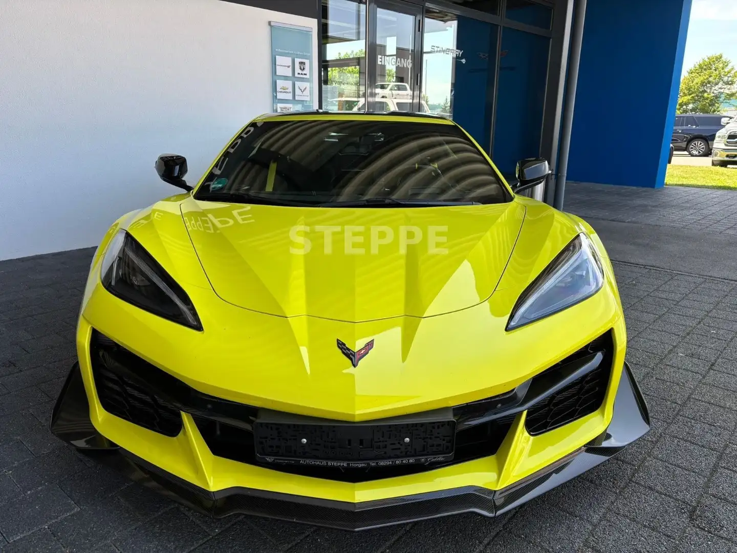 Corvette Z06 5,5V8 EU-Mod. 2023 Z07 Pack/Carbon Wheels Giallo - 2