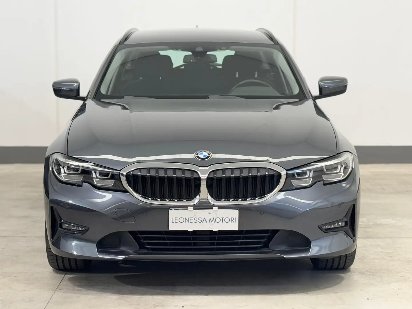 BMW 320 d Touring mhev 48V xdrive auto *PREZZO REALE* Grigio - 2