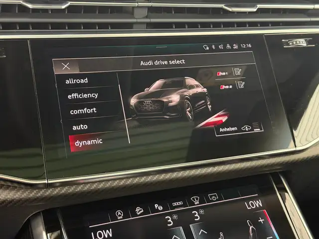 Audi RS Q8 view 25