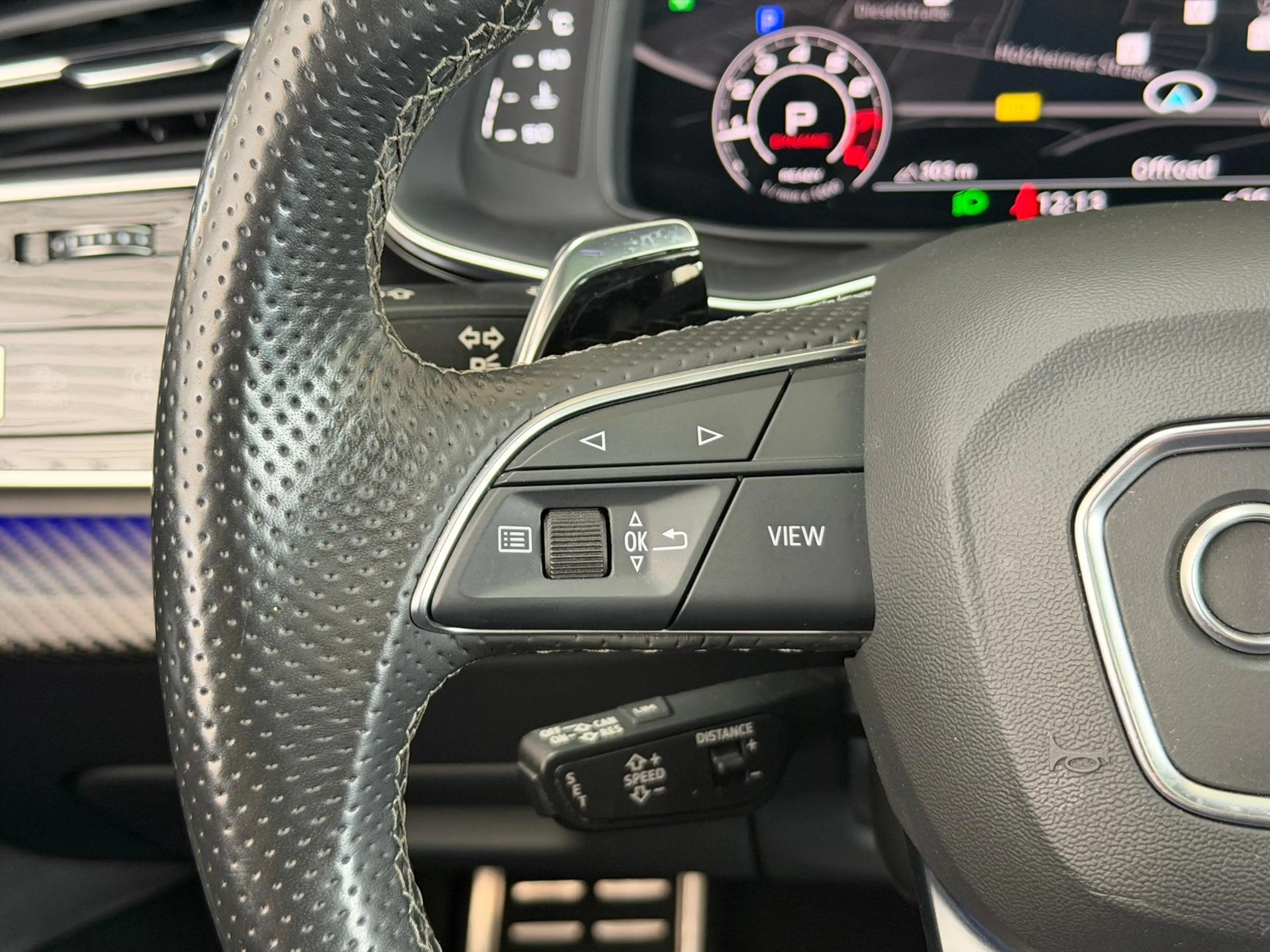 Audi RS Q8 RSQ8 KERAMIK*SPORTABGA*DYNAMIK+*CARBON*EXCLUSIVE — photo 37