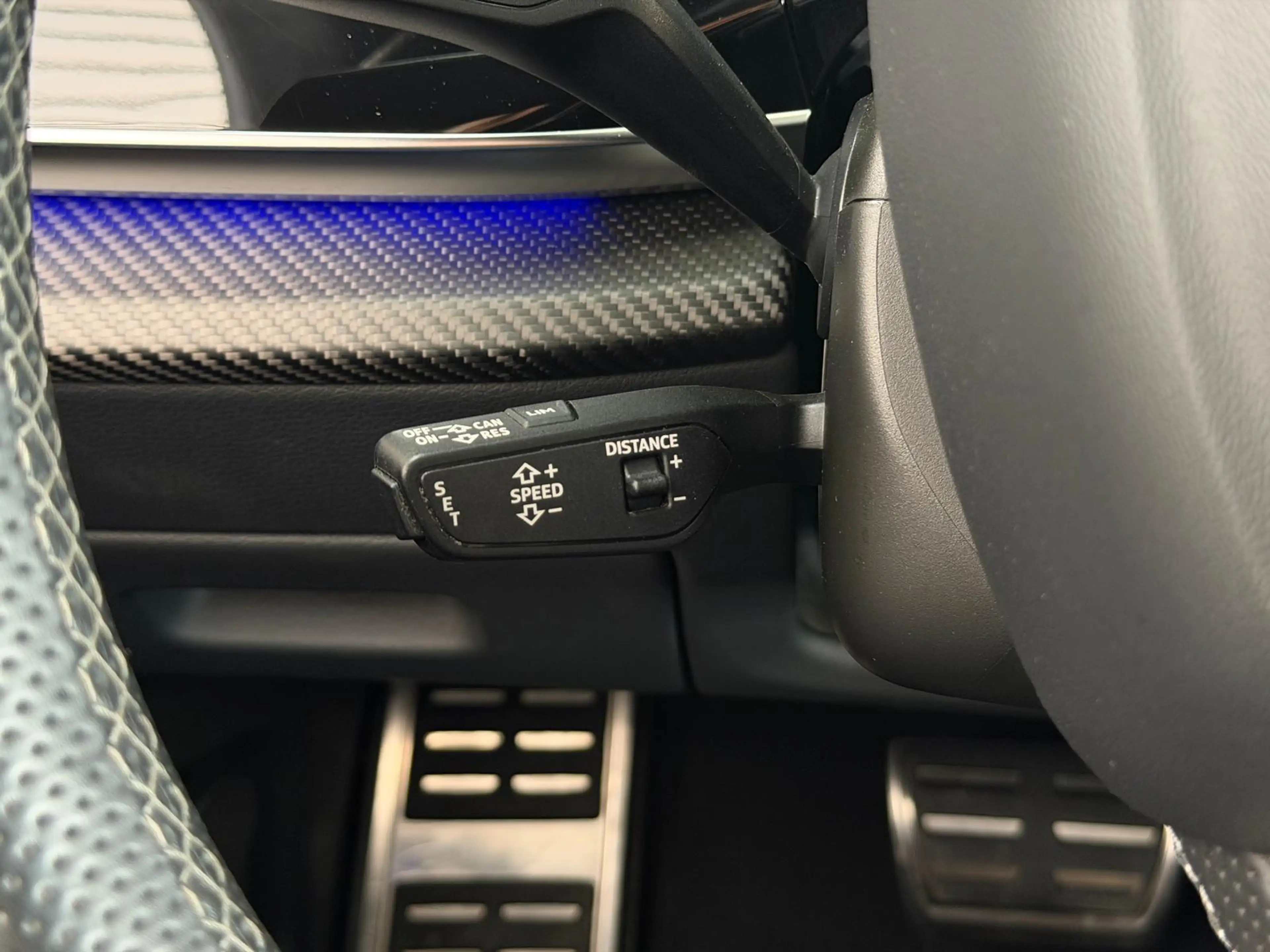 Audi RS Q8 RSQ8 KERAMIK*SPORTABGA*DYNAMIK+*CARBON*EXCLUSIVE — photo 39