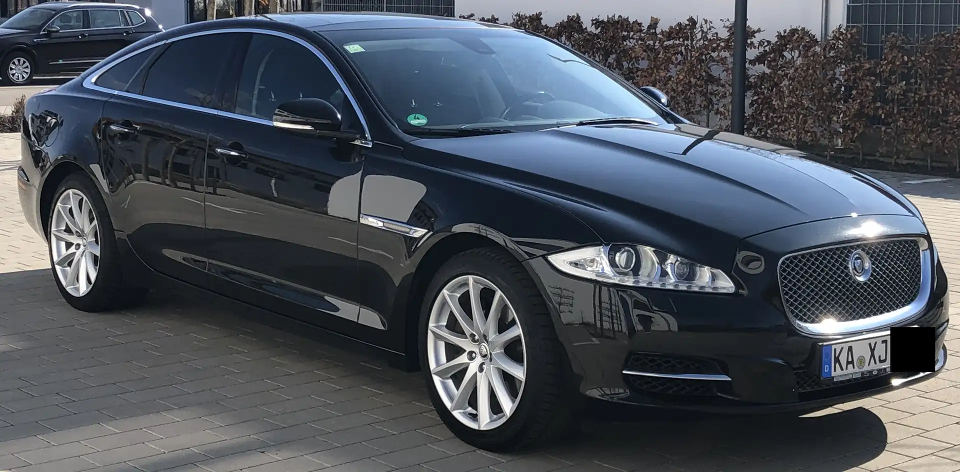 Jaguar XJ XJ 3.0 V6 Diesel S Premium Luxury Fekete - 1