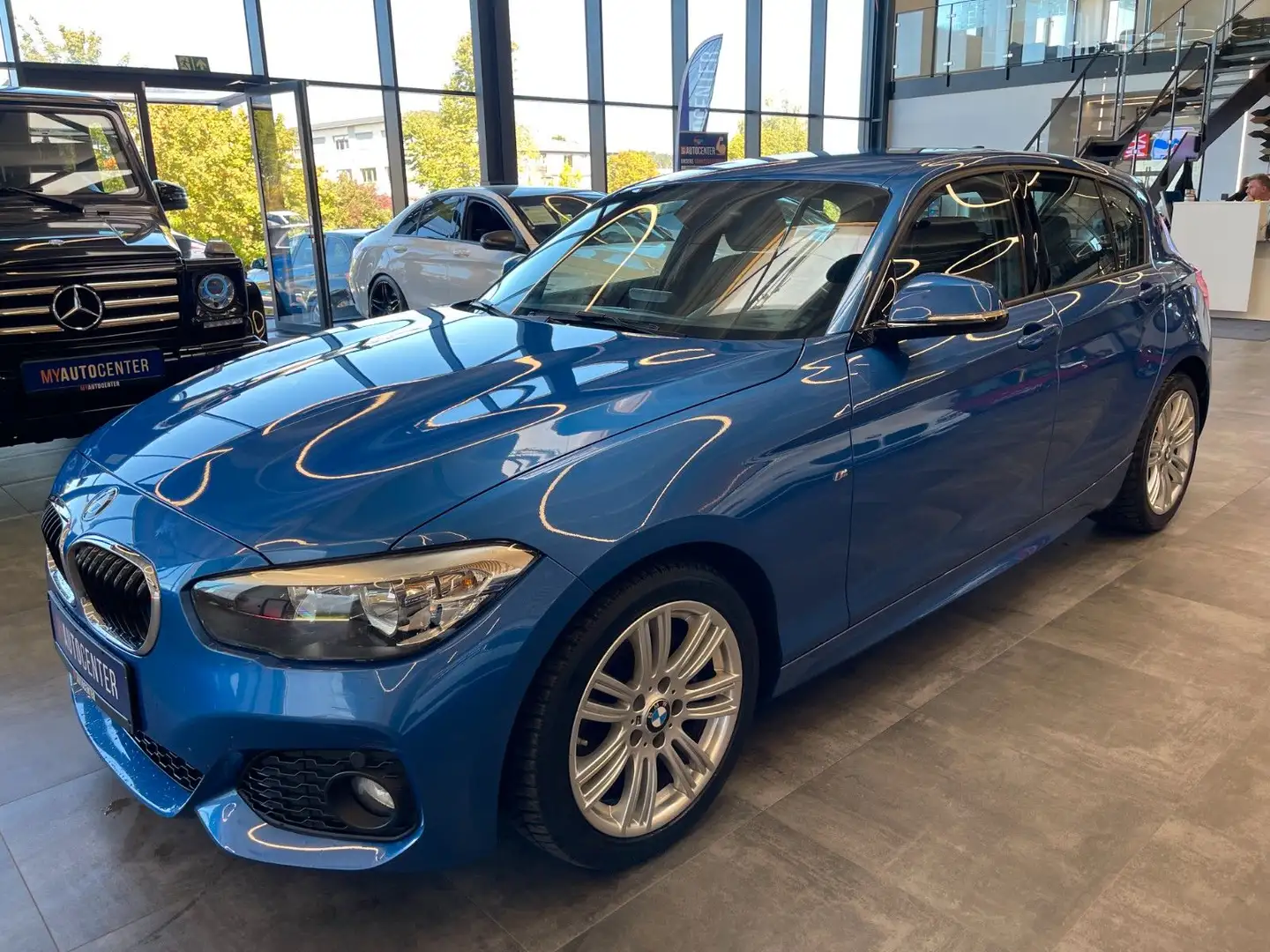 BMW 120 i Lim. 5-trg. M Sport *Klima*Navi*PDC* Blau - 2