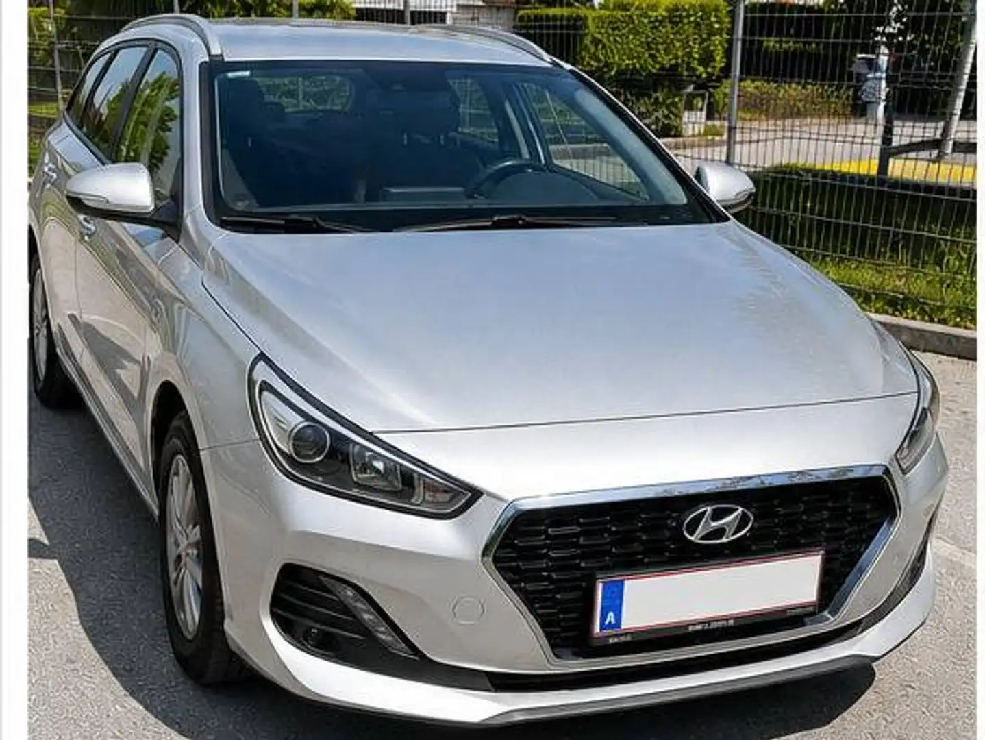 Hyundai i30 i30 CW 1,4 CVVT Start/Stopp Comfort Comfort Silber - 1