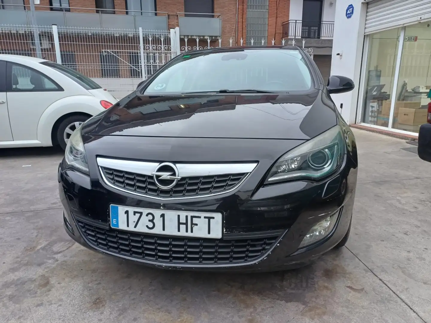Opel Astra 1.7CDTI Cosmo 125 Negro - 2
