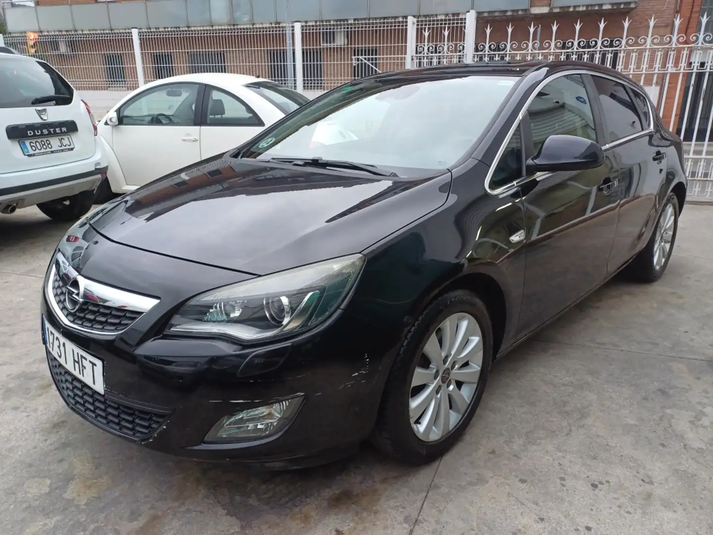 Opel Astra 1.7CDTI Cosmo 125 Negro - 1