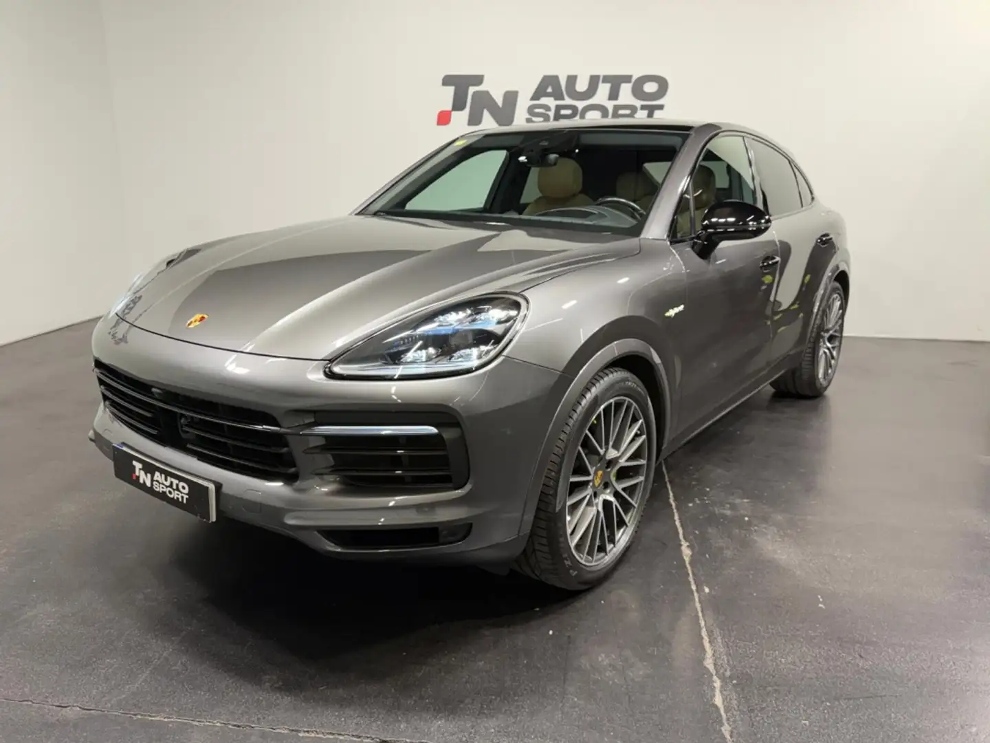 Porsche Cayenne E-Hybrid Coupé Aut. Gris - 1