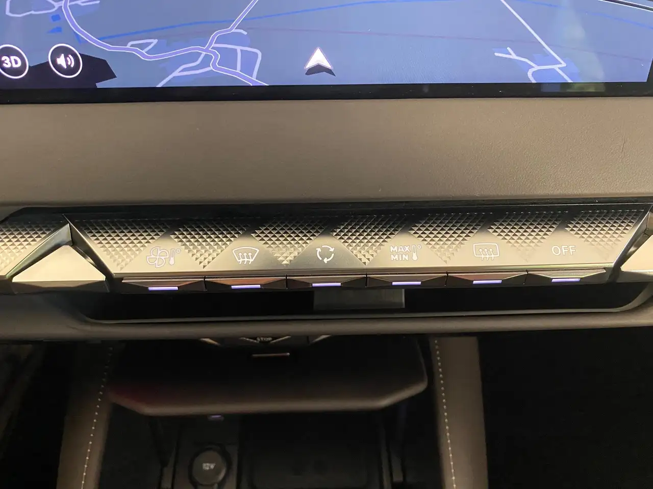 DS Automobiles DS 4 1.2 PureTech 130 Opera S&S LED*ACC*NAVI*RFK 96 ... 10