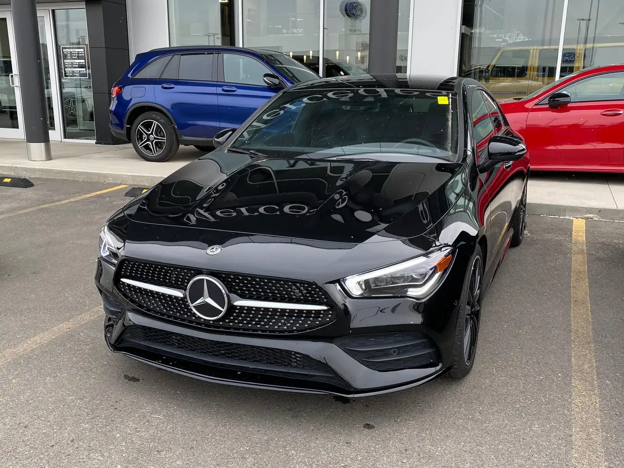 Mercedes-Benz CLA снимка Mercedes-Benz CLA